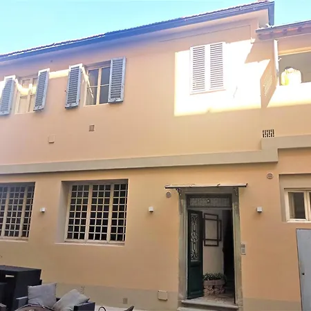 Apartment Loft Nearby Polimoda