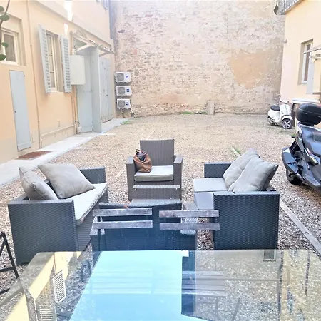 Apartment Loft Nearby Polimoda *